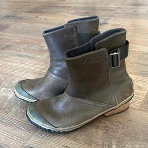 Sorel Women's army green/Brown Ankle Boots